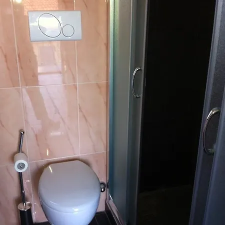 Lucy's Houses - Vittoria Rosso Apartment Novara